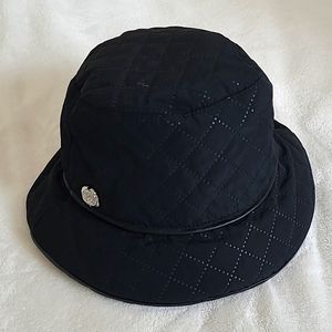 Vince Camuto hat